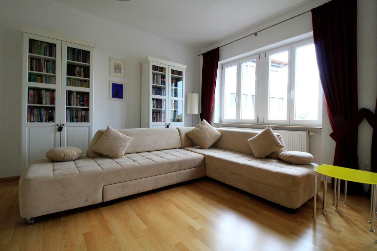 Luxury City Apartment - View Of River And Castle Wurtzburgo Exterior foto